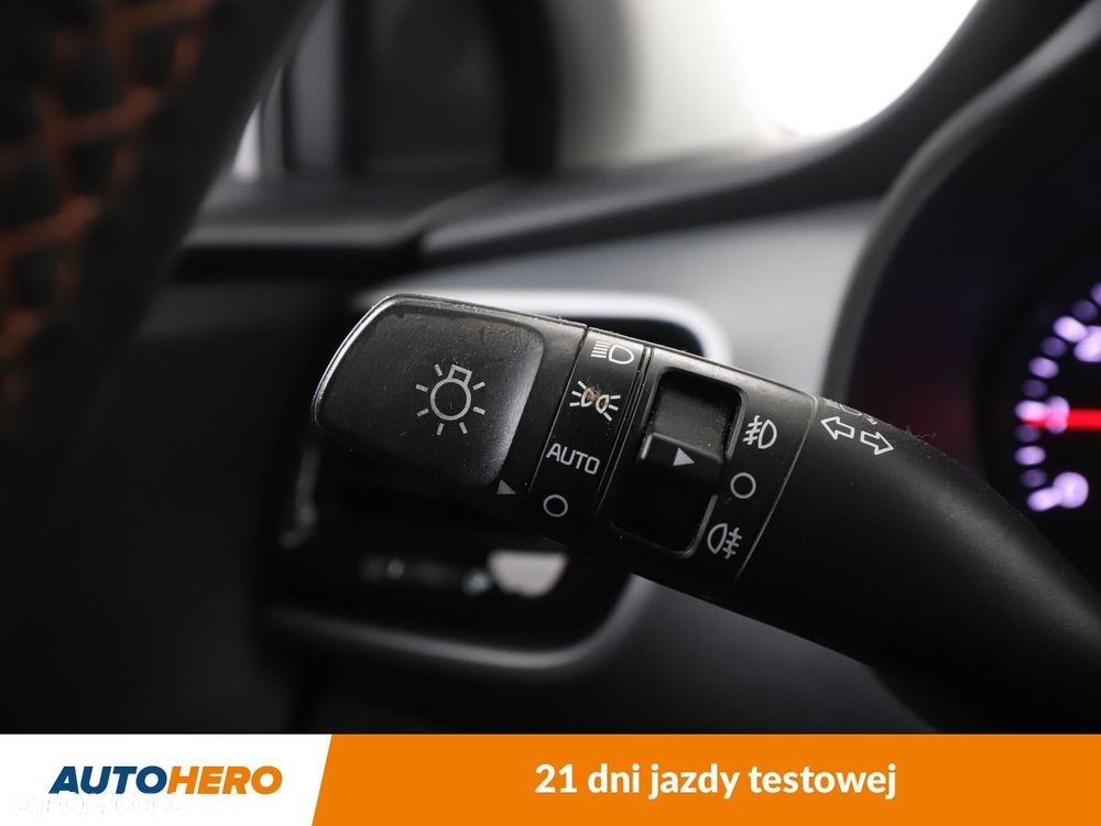 Kia Stonic - 29