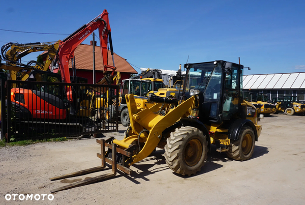 Caterpillar CAT 908 M