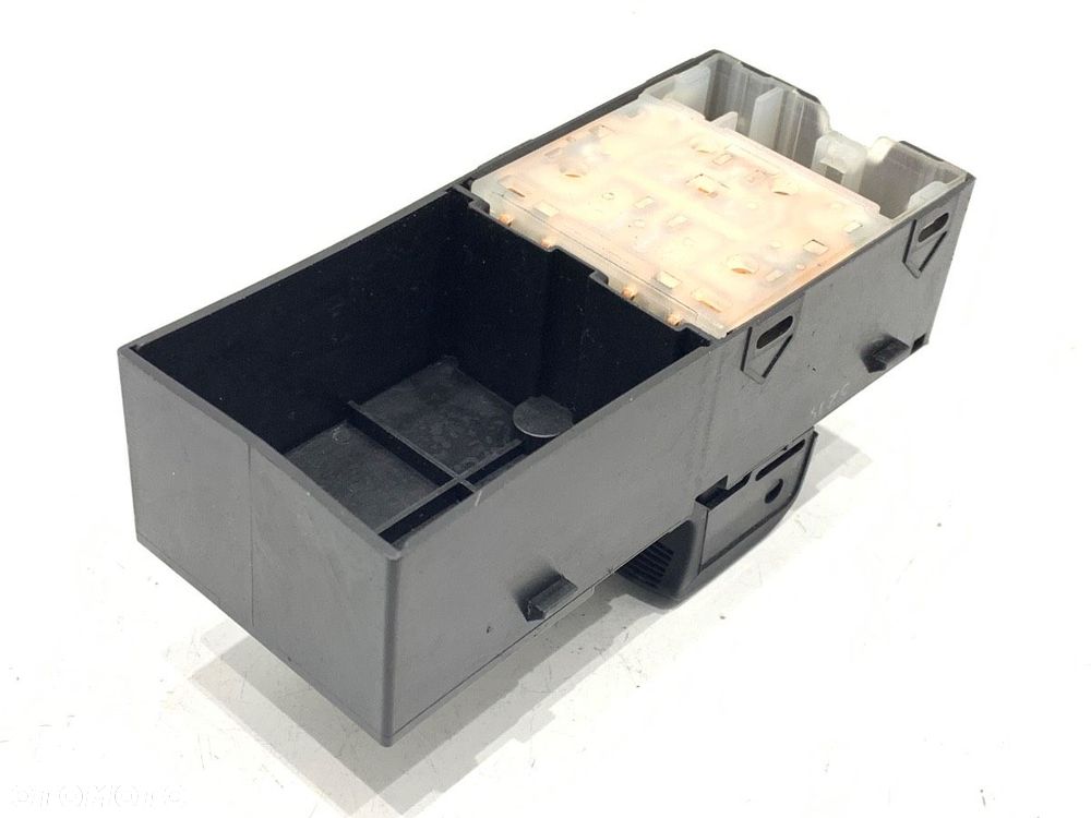 PRZEŁĄCZNIK SZYB - 69.00 PLN - NISSAN MICRA III (K12) 2002 - 2010 1.4 16V 65 kW [88 KM] benzyna - 2