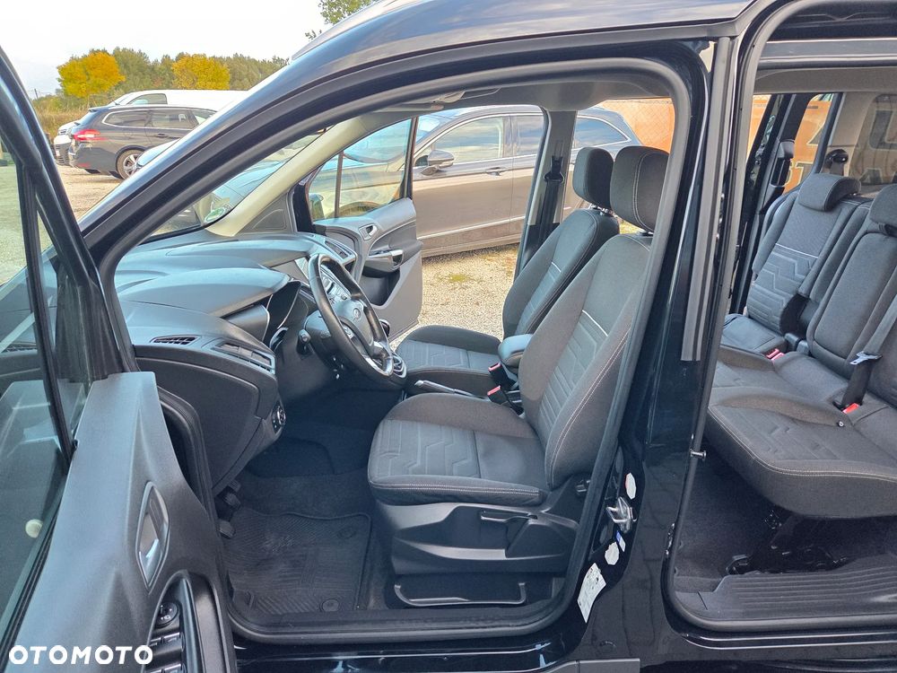 Ford Tourneo Connect Grand - 13