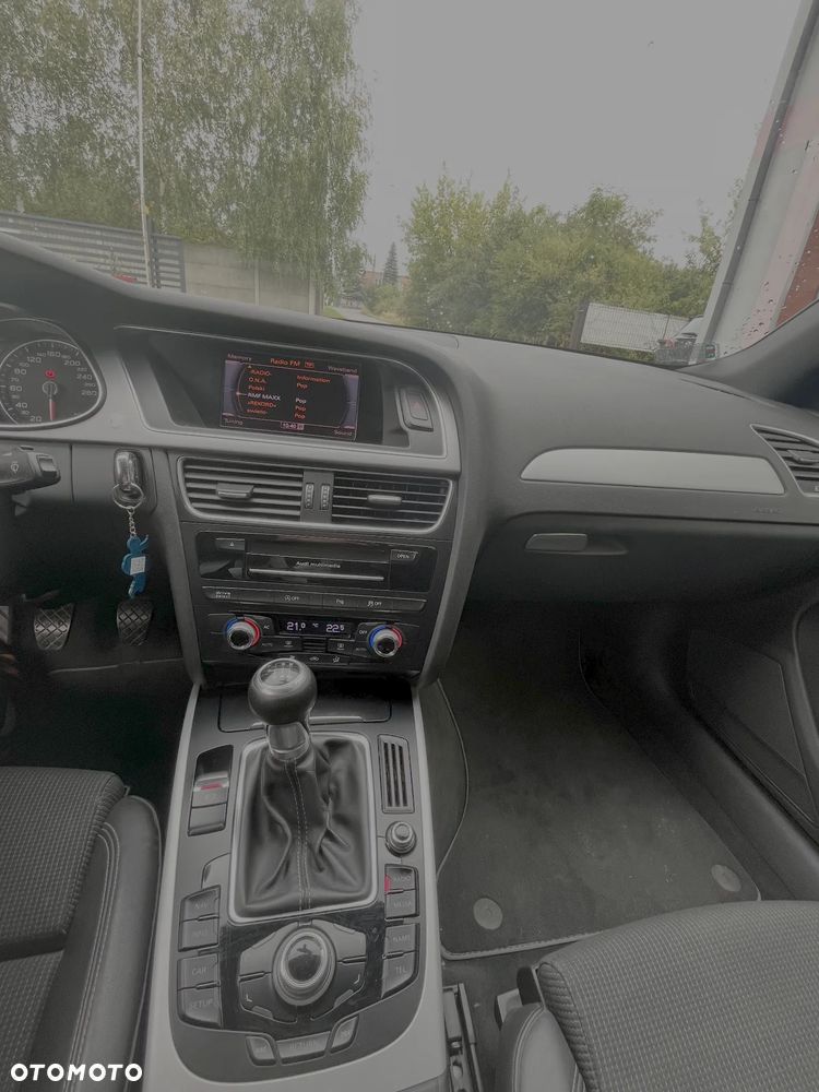 Audi A4 Limousine - 7