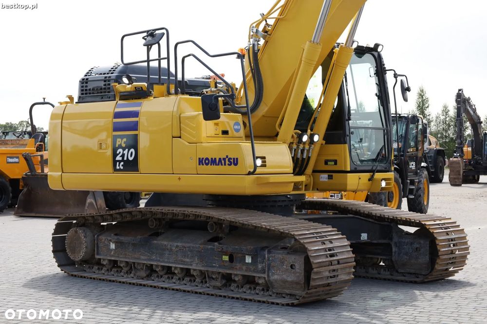 Komatsu PC210LC-11 - 13