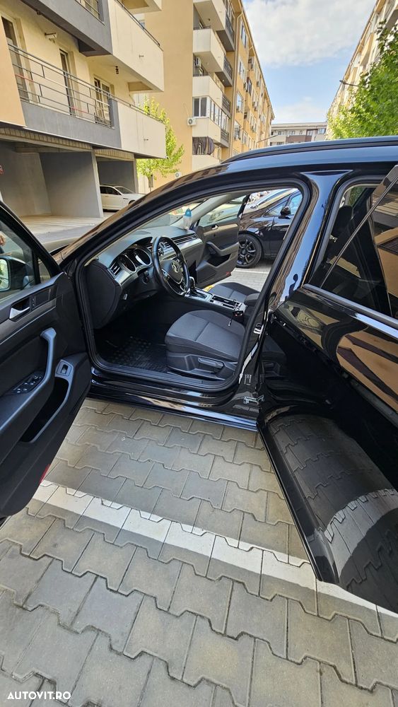 Volkswagen Passat - 8