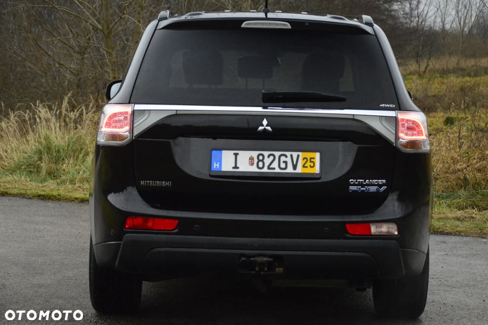 Mitsubishi Outlander - 37