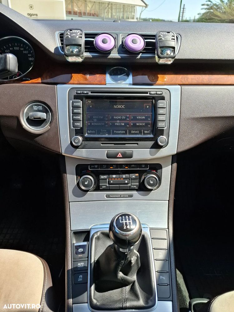 VOLKSWAGEN Passat 2011 — imagine 15