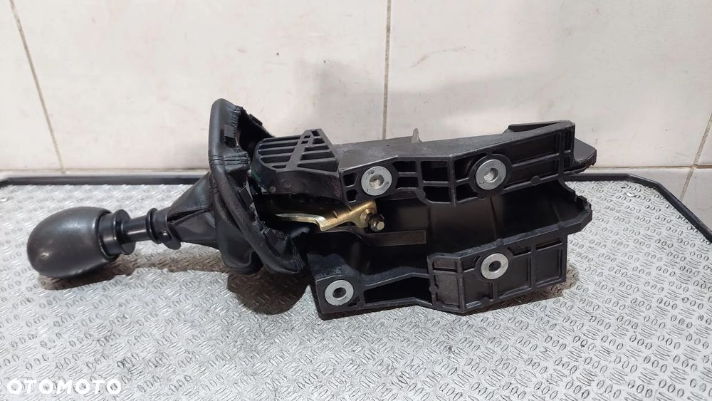 Wybierak biegów gałka mieszek Iveco Daily 2018 rok nr 5801283904K - 2