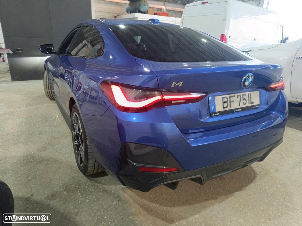 BMW i4 eDrive40 Pack Desportivo M - 2