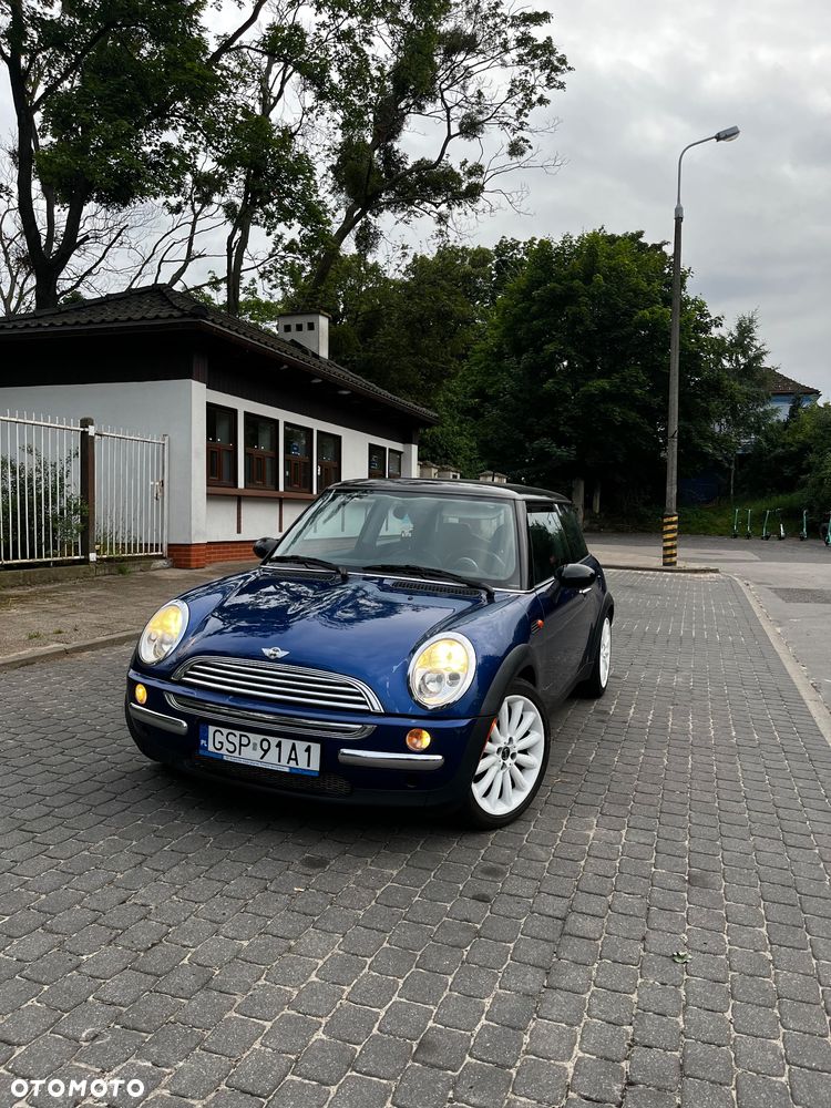 MINI Cooper Standard - 1