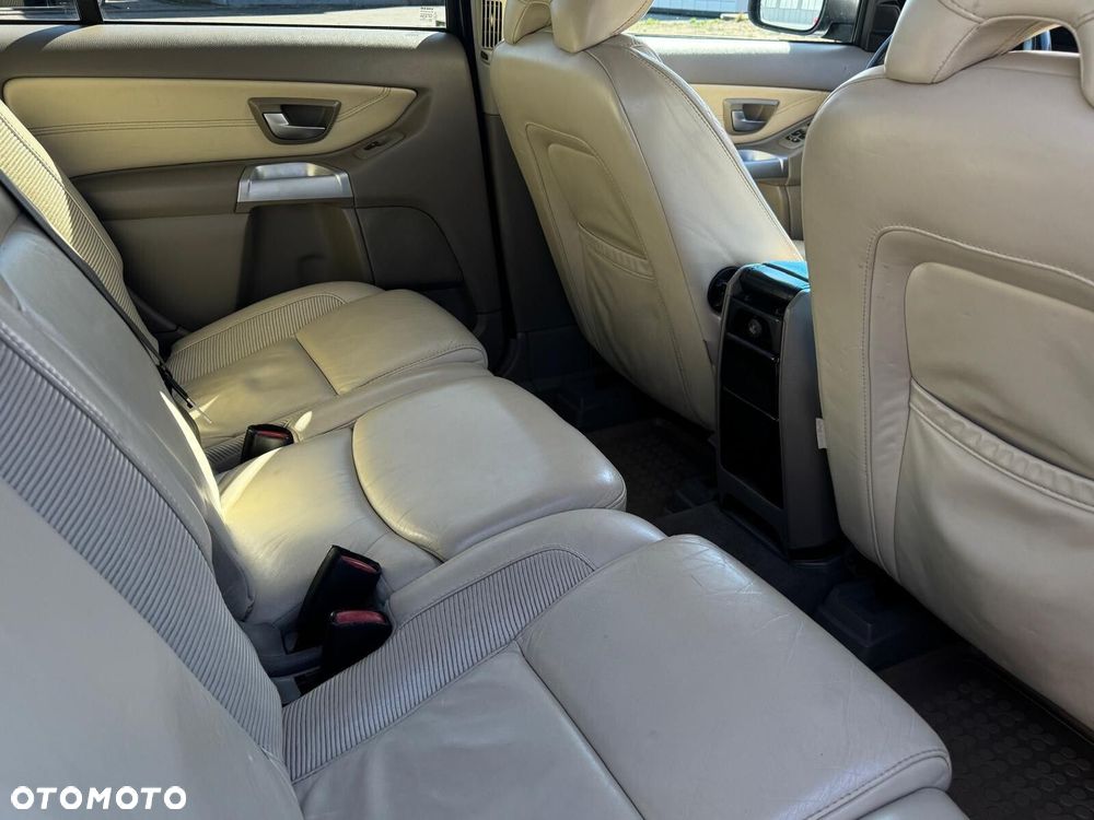 Volvo XC 90 4.4 V8 AWD Executive - 24