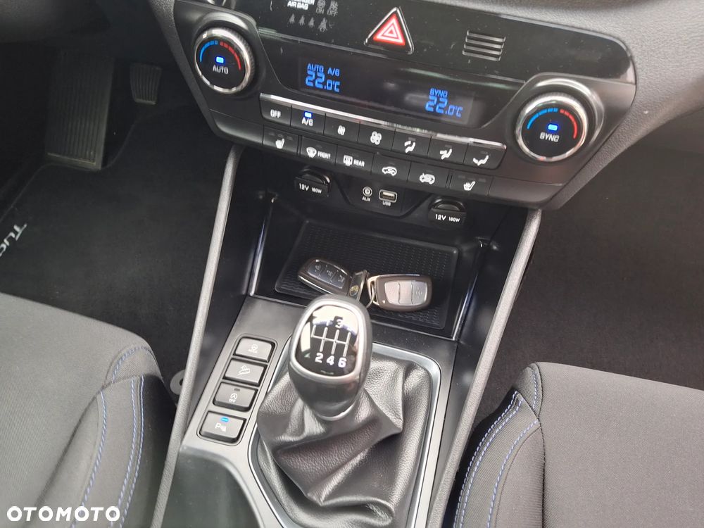 Hyundai Tucson blue 1.7 CRDi 2WD Passion - 21