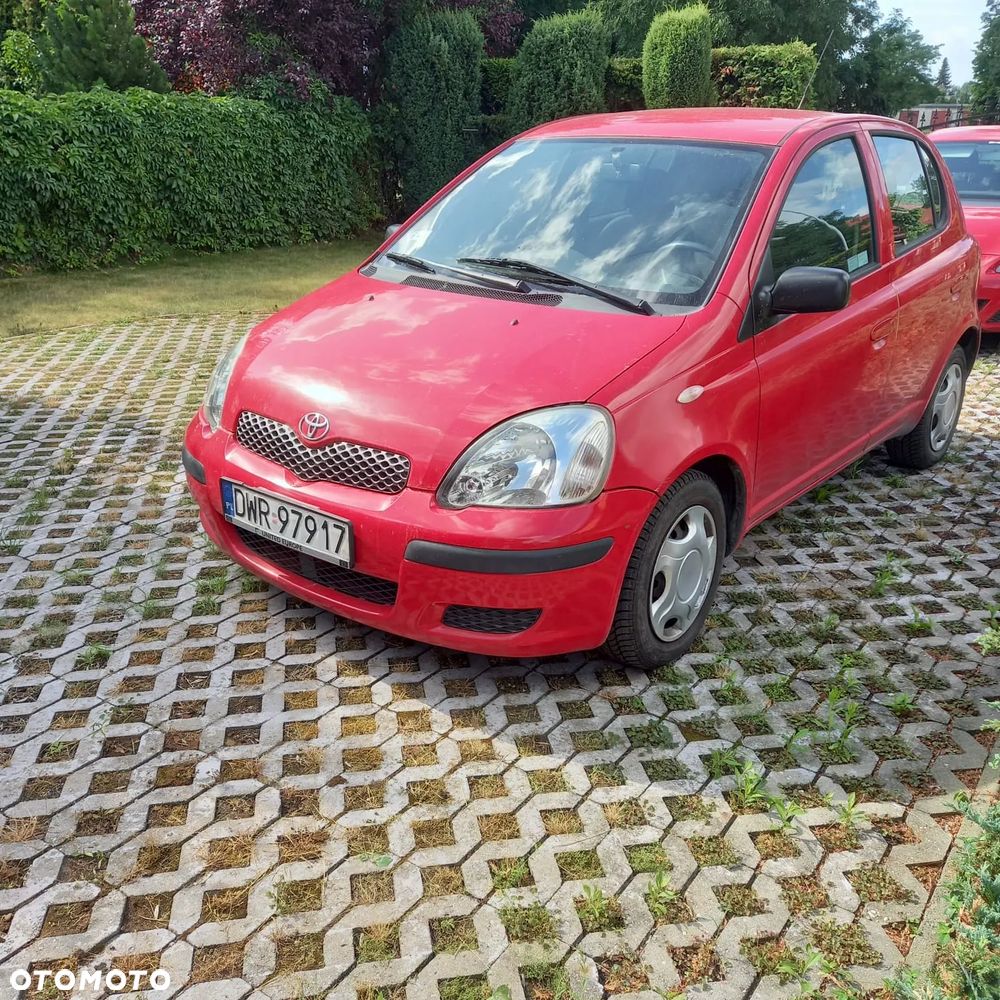 Toyota Yaris - 1