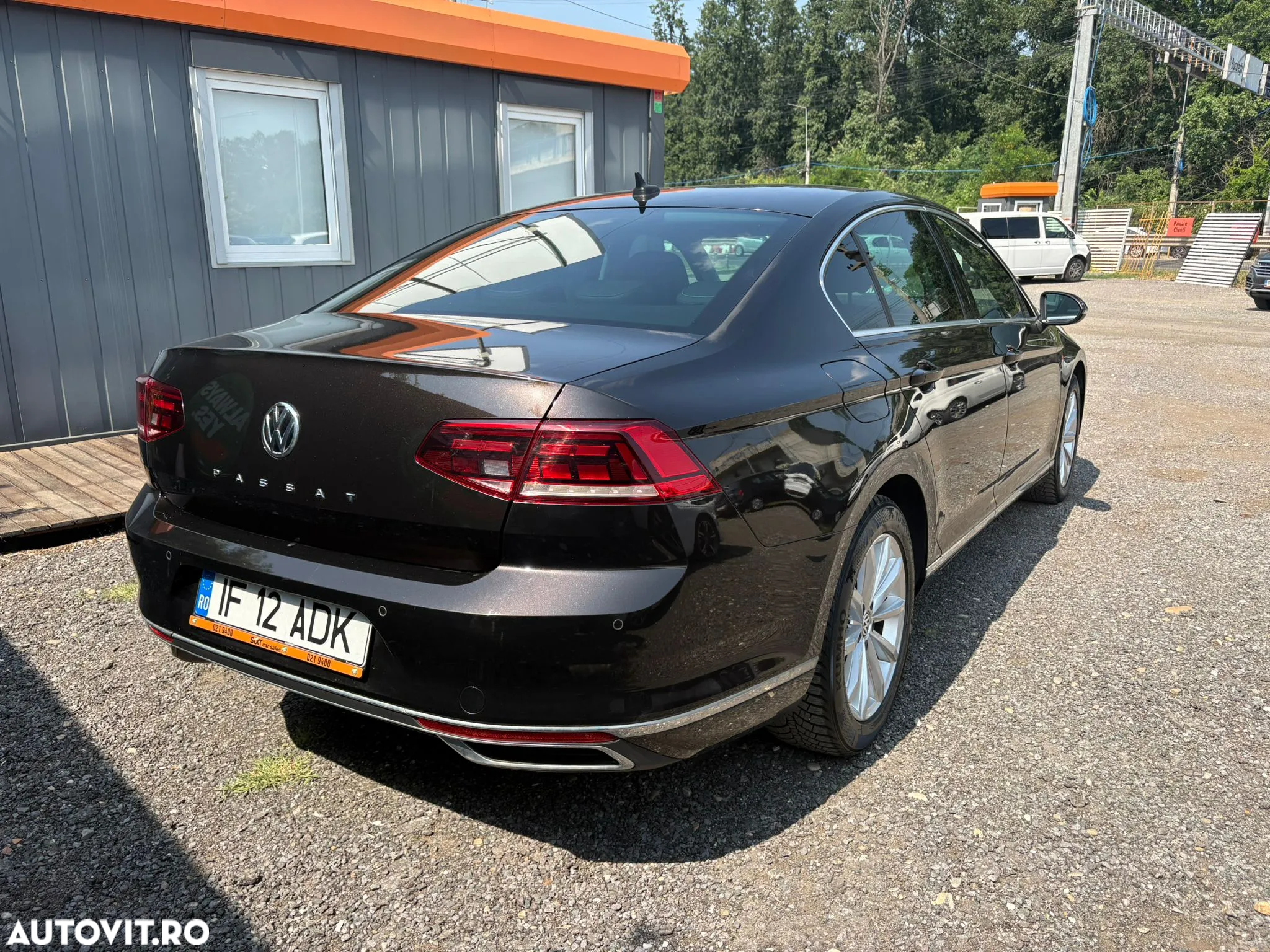 Volkswagen Passat 2.0 TDI DSG Comfortline - 4