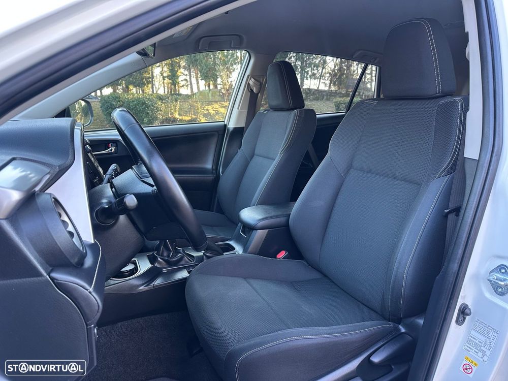 Toyota RAV4 2.0 D-4D Comfort - 5