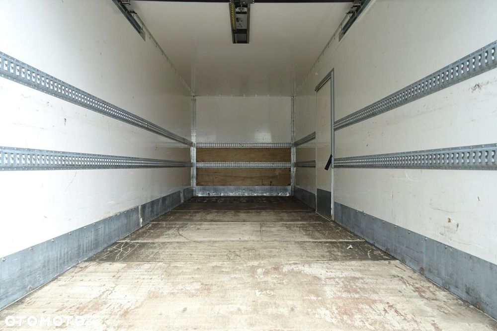 Mercedes-Benz Atego 1218 Euro6 tylko 323tys.km Kontener 18p winda Sprowadzony - 10