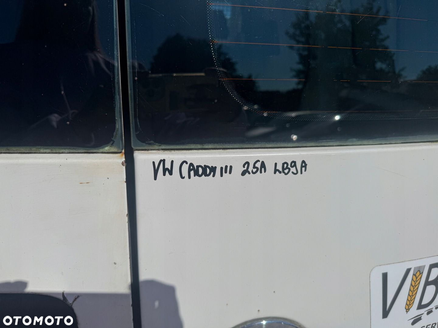 VW CADDY III PRAWE SKRZYDŁO KLAPY BAGAŻNIKA DRZWI BAGAŻNIKA LB9A - 3