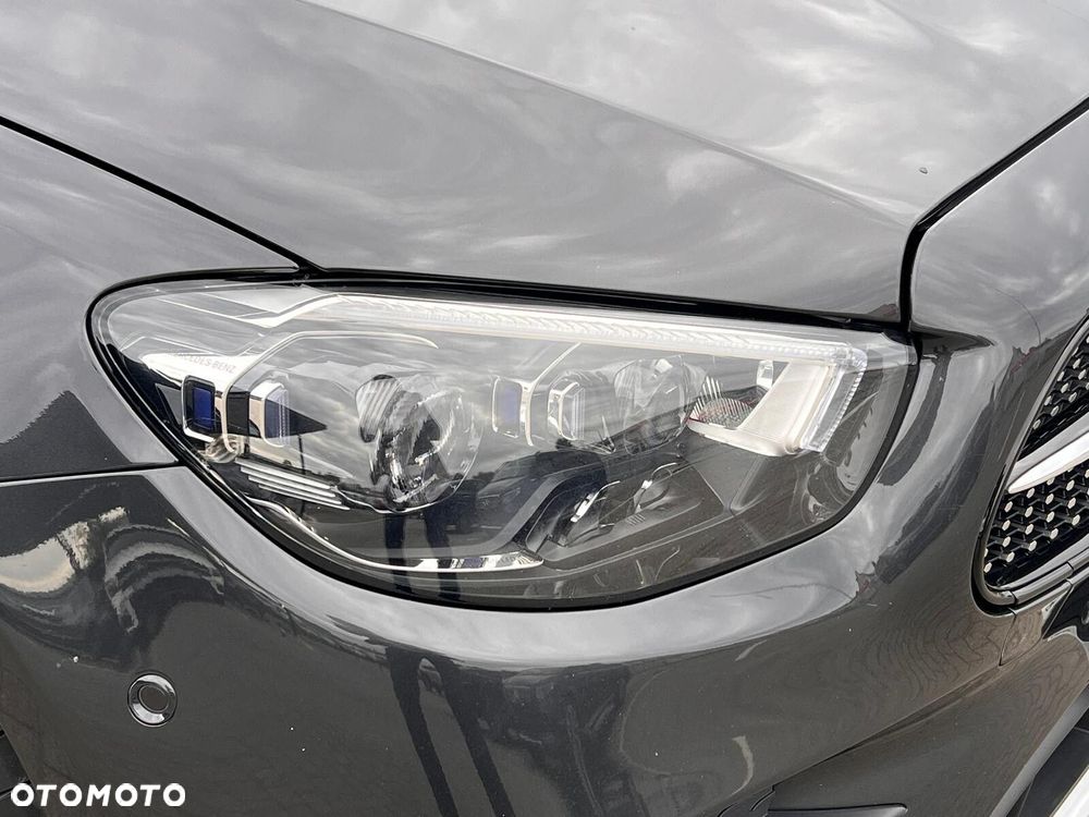 Mercedes-Benz Klasa E - 9