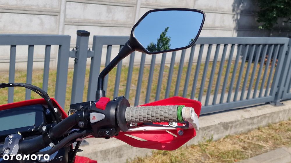 Honda CRF - 8