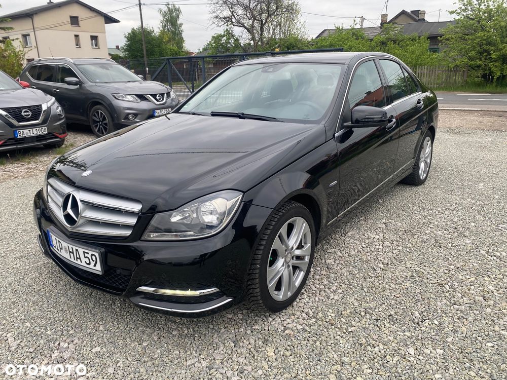 Mercedes-Benz Klasa C 180 CGI Automatik BlueEFFICIENCY Avantgarde - 1
