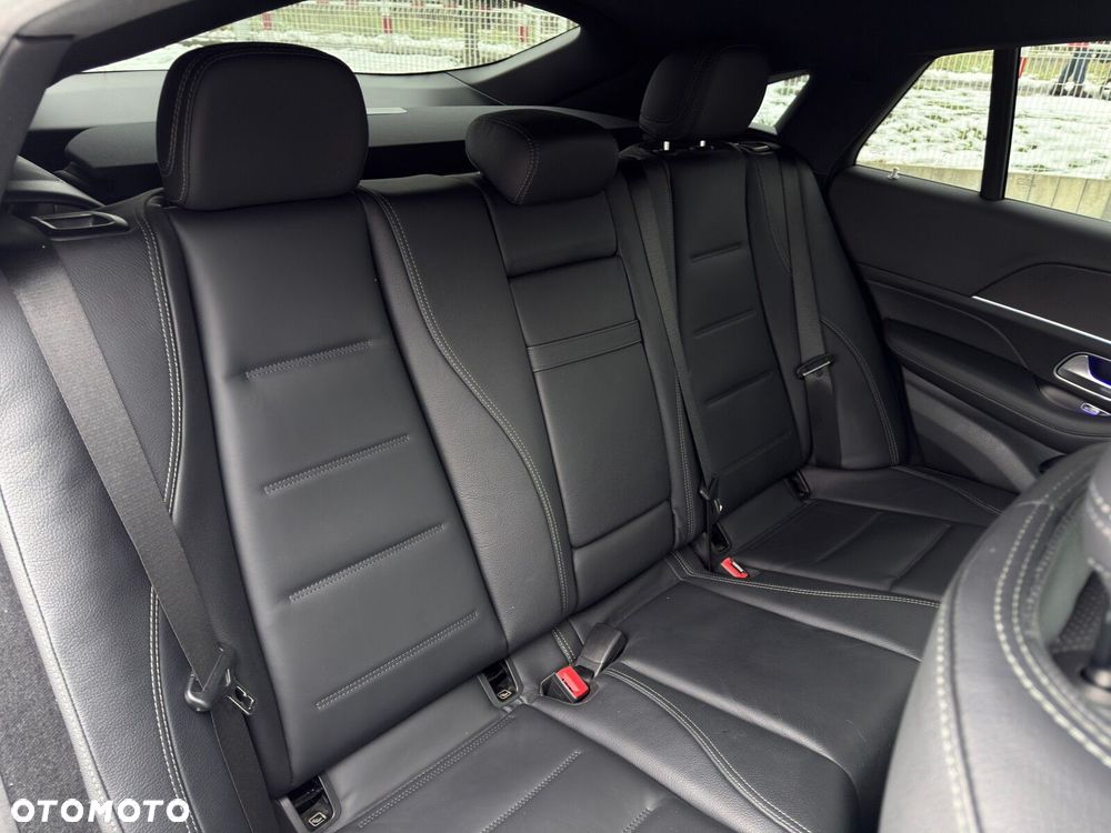 Mercedes-Benz GLE - 31