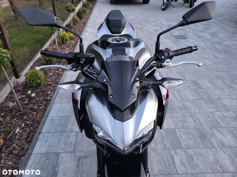 Kawasaki Z 900 - 21
