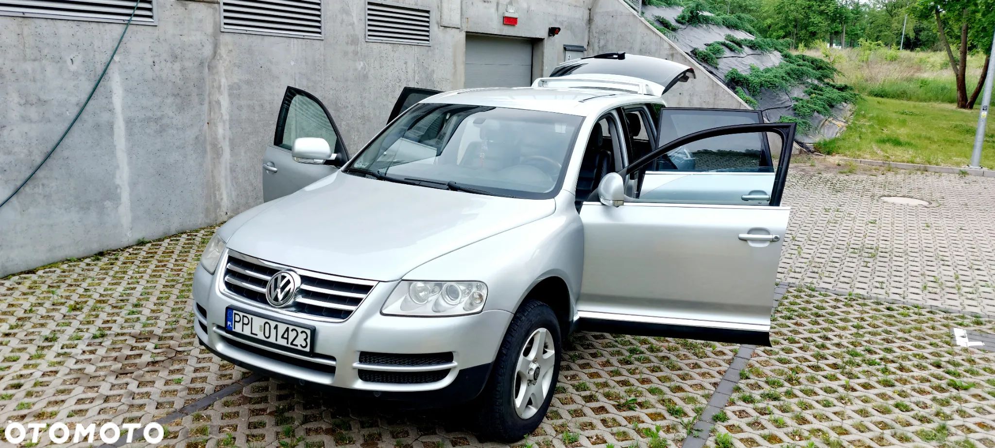 Volkswagen Touareg - 1