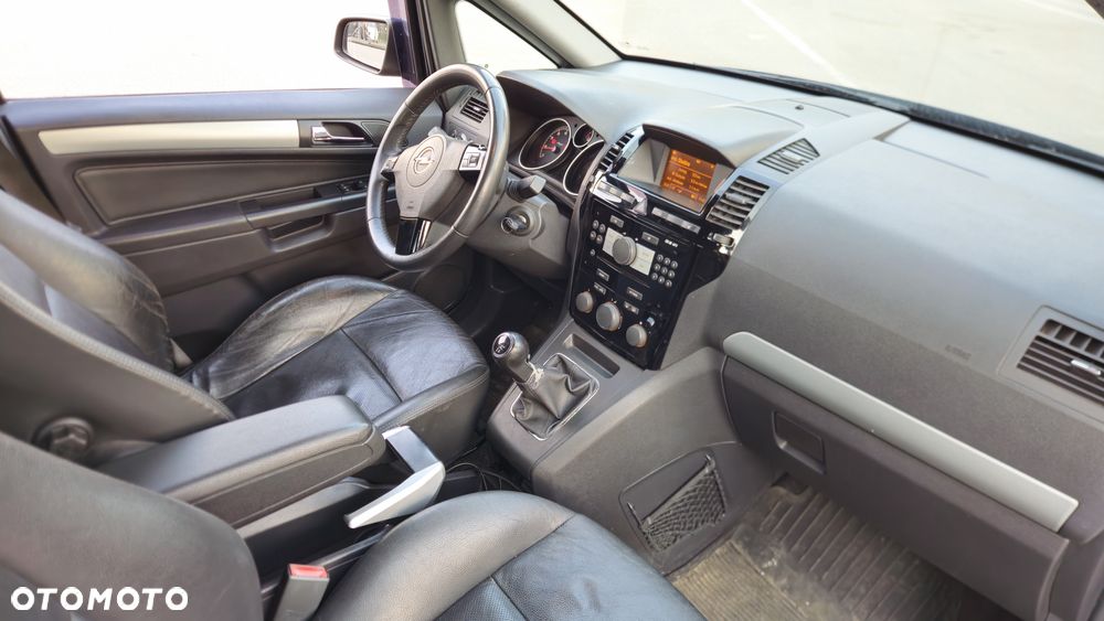 Opel Zafira 1.8 Innovation 110 Jahre - 10