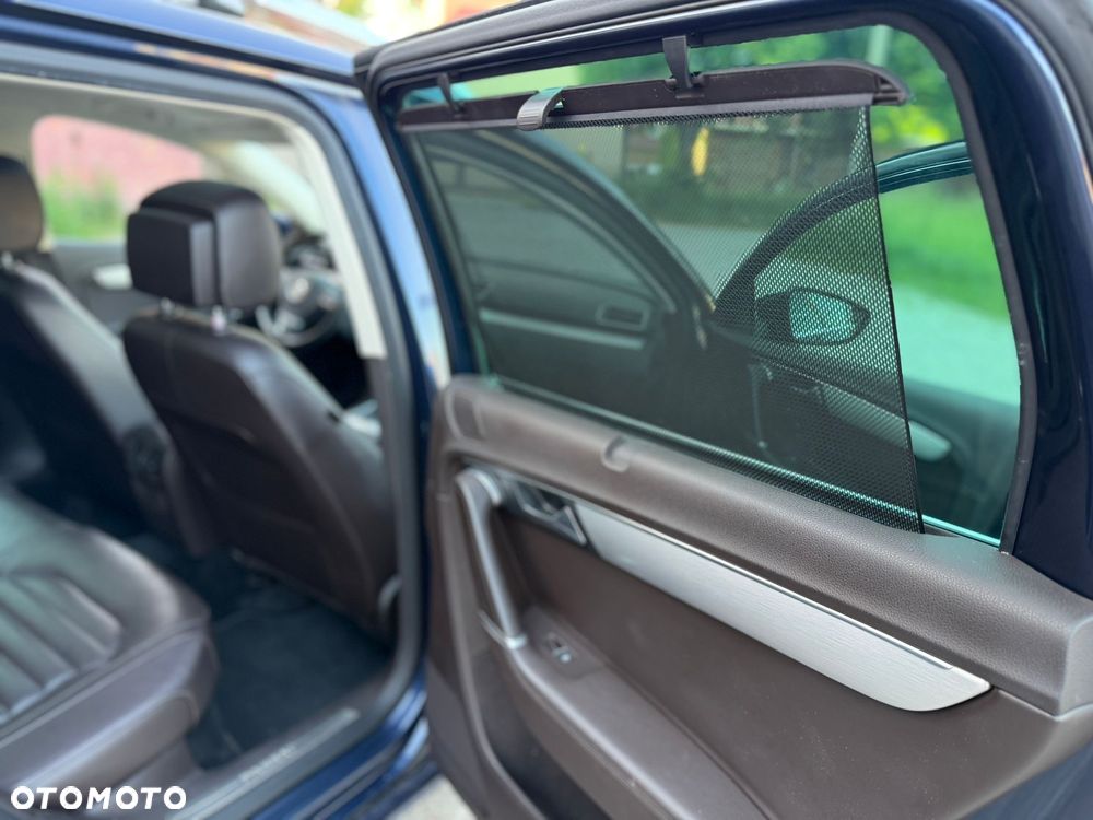 Volkswagen Passat 2.0 TDI Highline DSG - 16