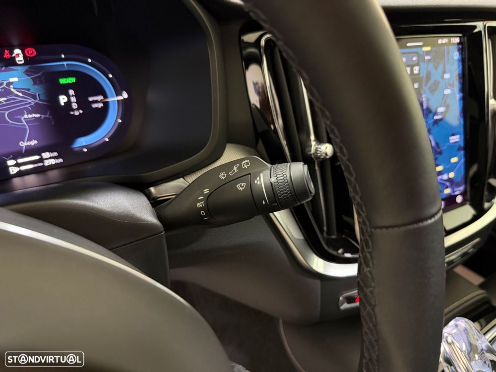 Volvo V60 2.0 T8 AWD TE Plus Dark - 30