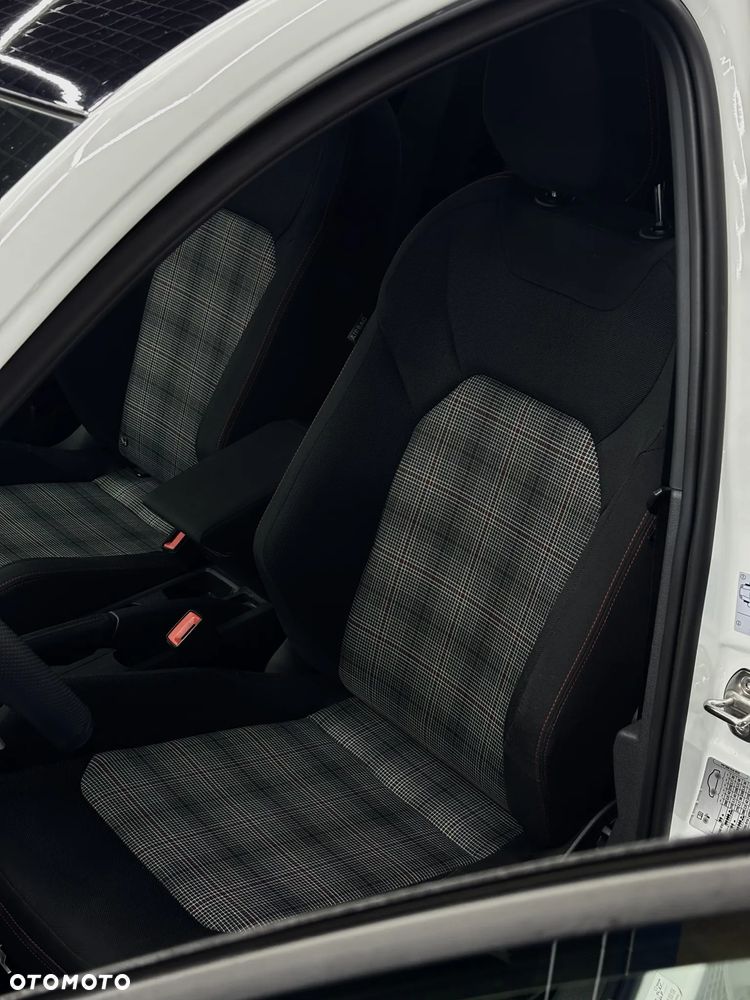 Volkswagen Polo 2.0 TSI GTI DSG - 19
