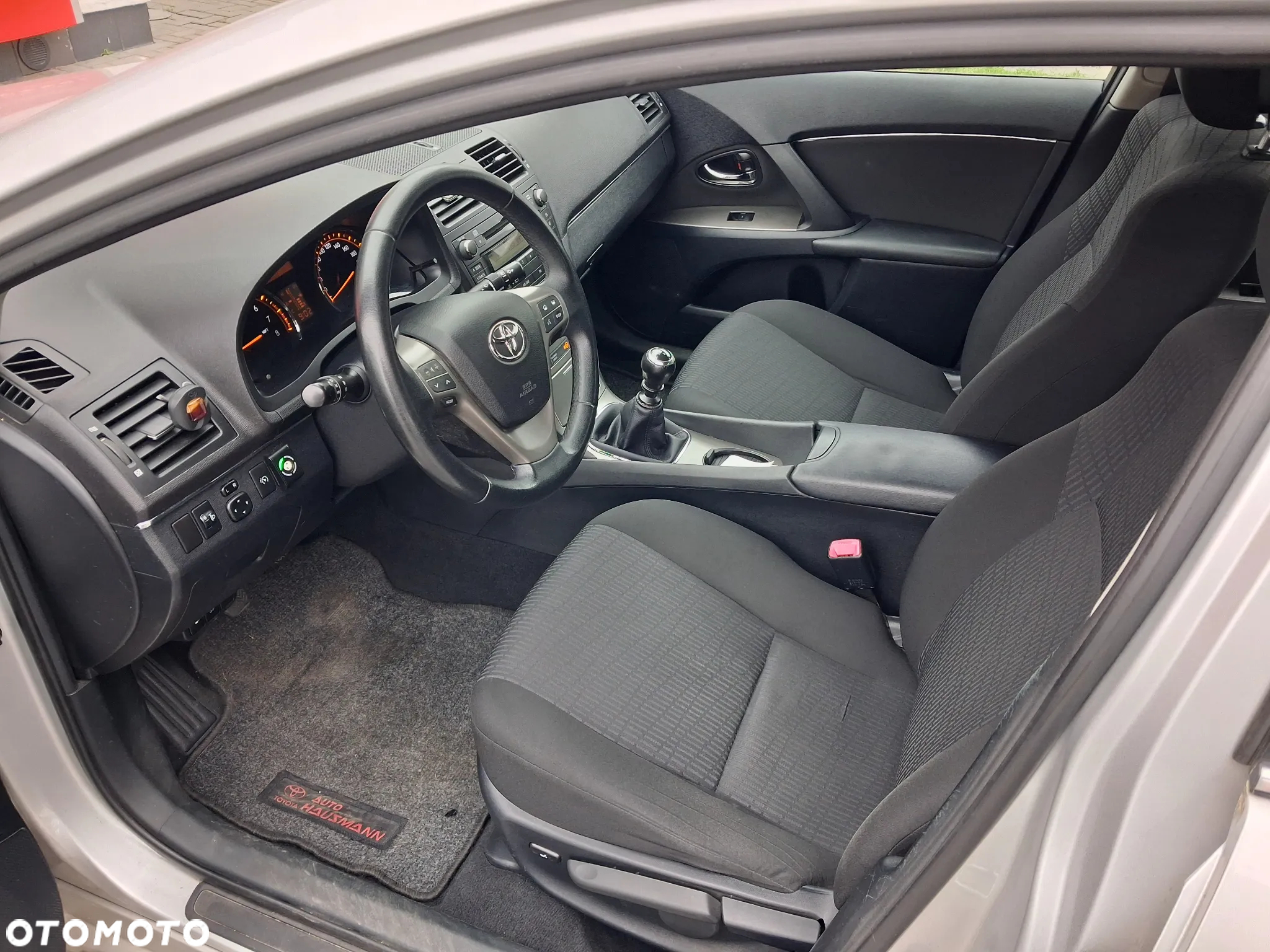 Toyota Avensis 1.8 Luna - 7