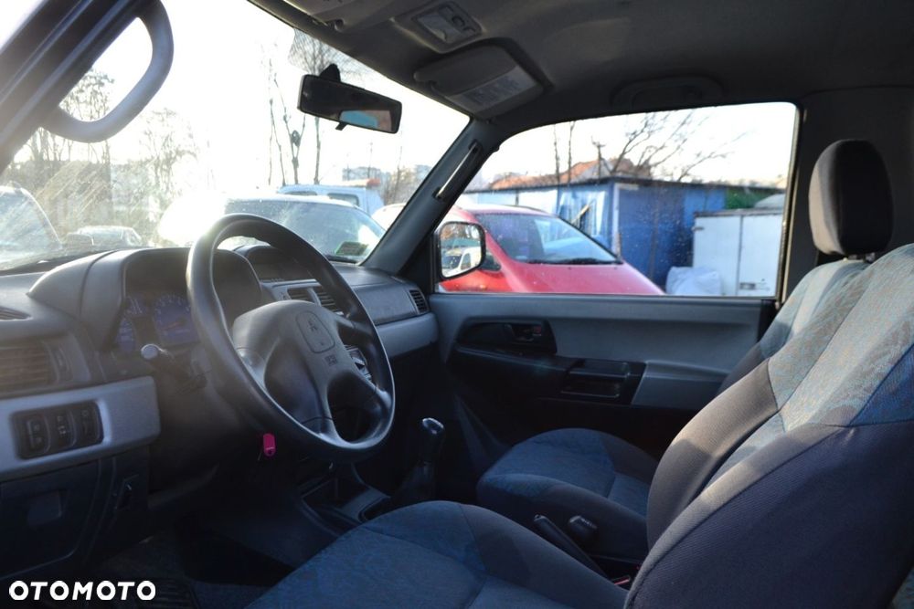 Mitsubishi Pajero Pinin - 7