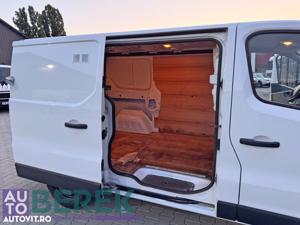 Renault Trafic - 15