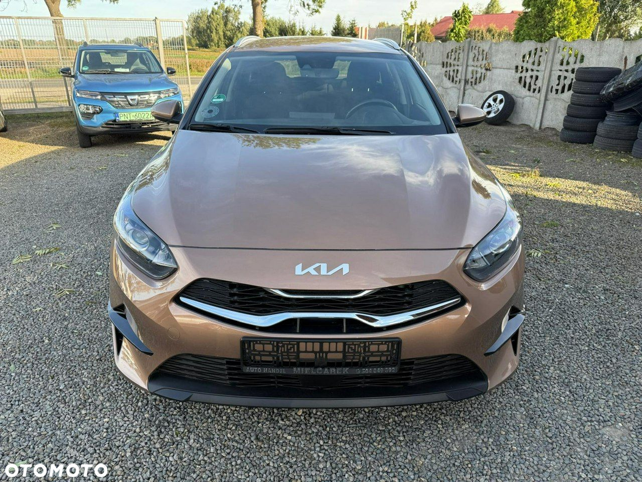 Kia Ceed - 10