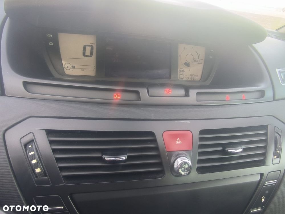 Citroën C4 Picasso - 16