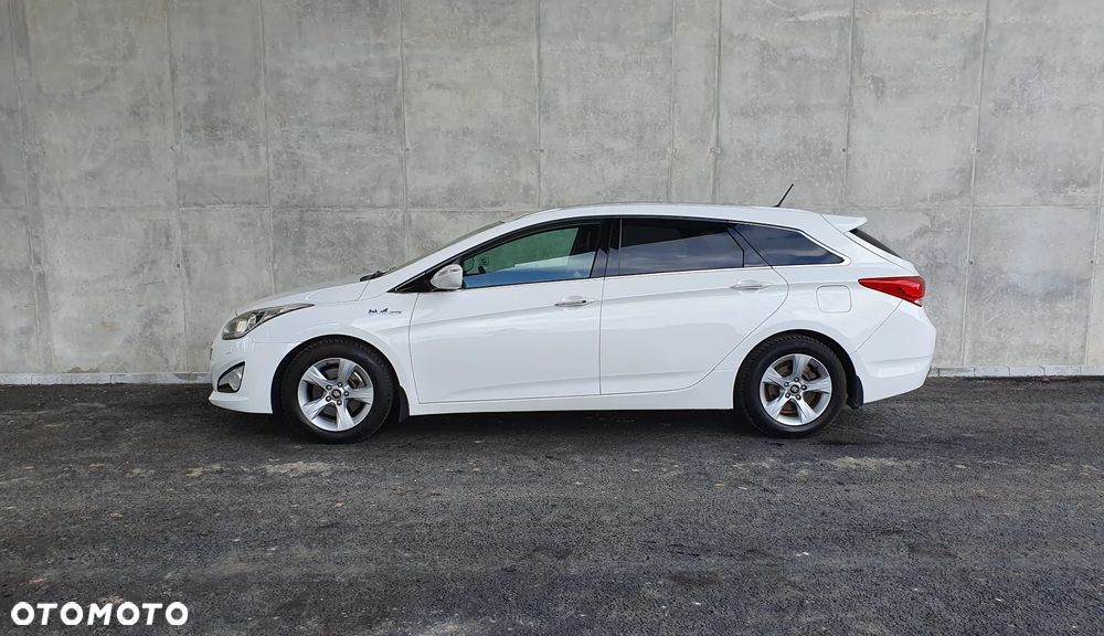 Hyundai i40 Kombi blue 1.6 Trend - 7