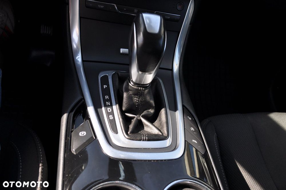 Ford S-Max - 14