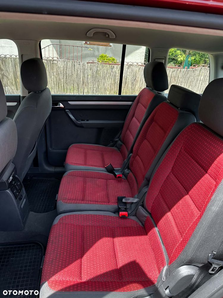Volkswagen Touran 2.0 TDI Trendline - 4