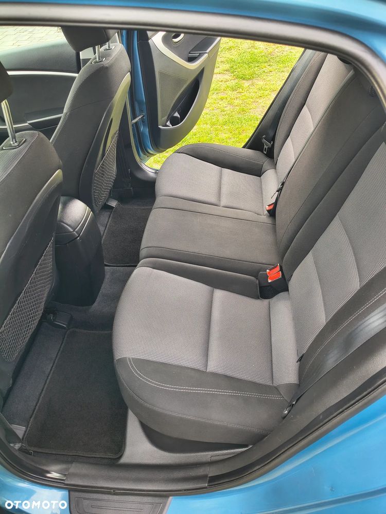 Hyundai i30 ver-1-6-crdi-select - 20