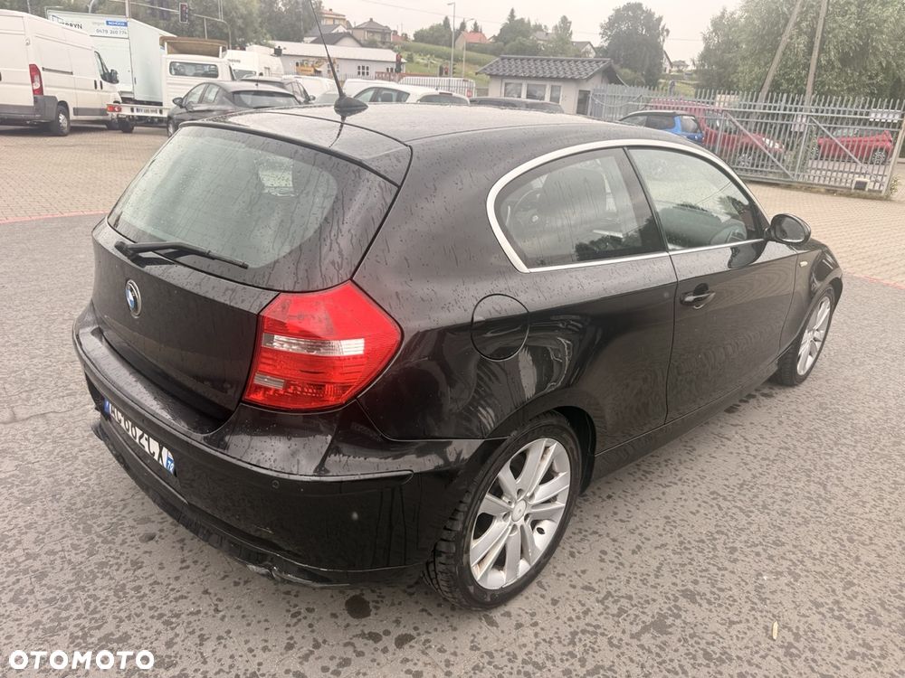 BMW Seria 1 123d - 5