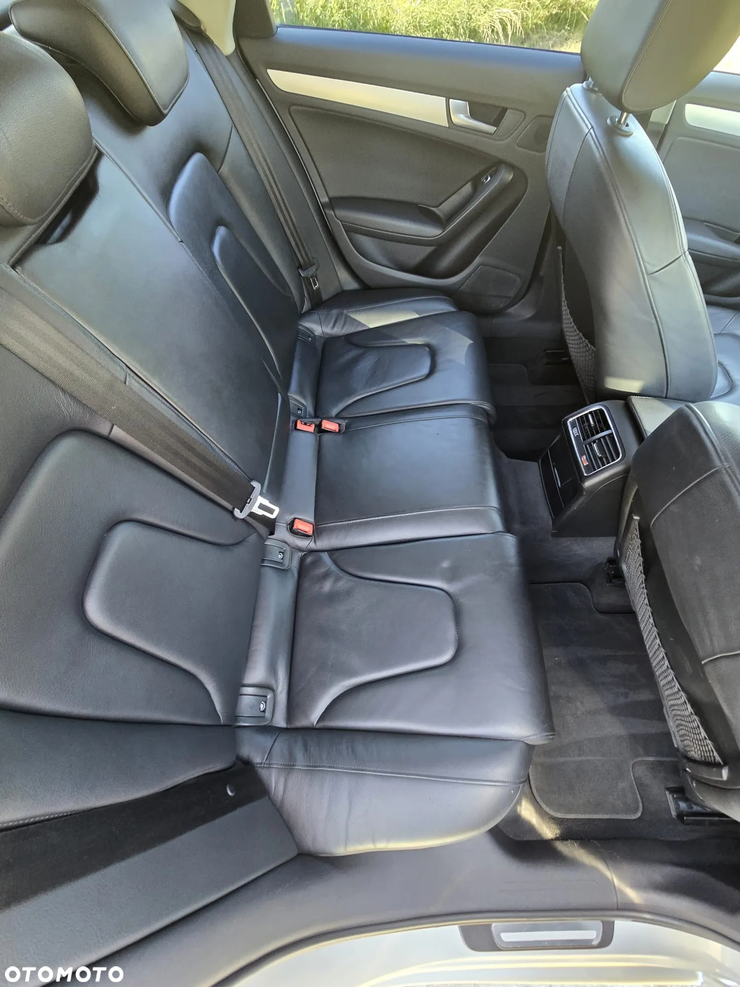 Audi A4 Avant 2.0 TDI DPF multitronic Ambiente - 14