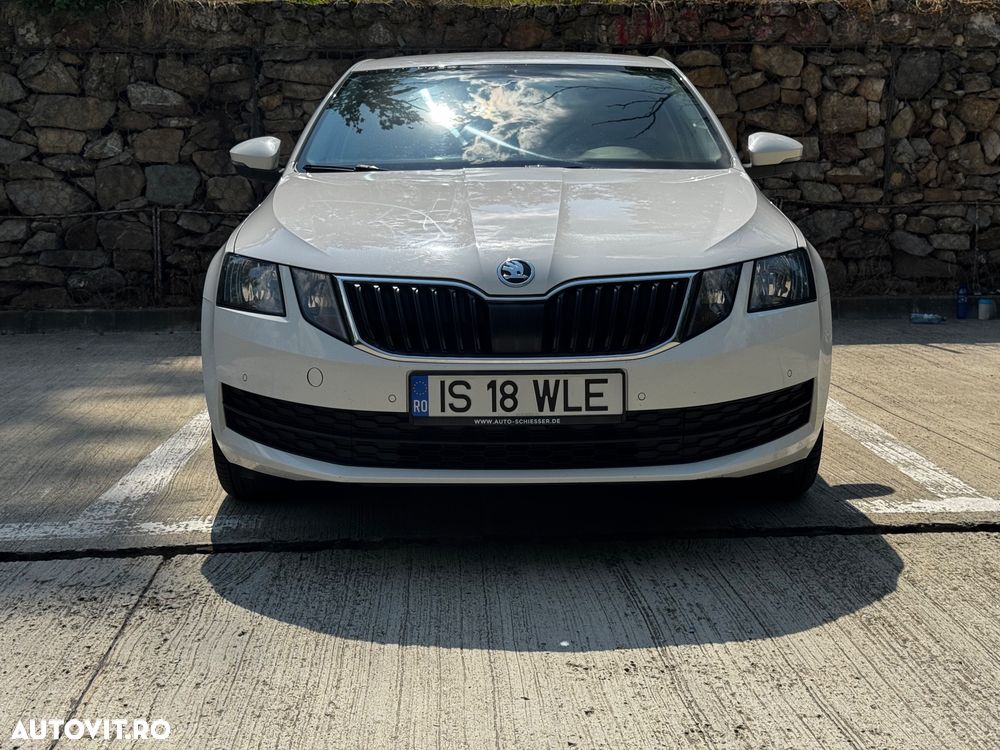 Skoda Octavia - 2