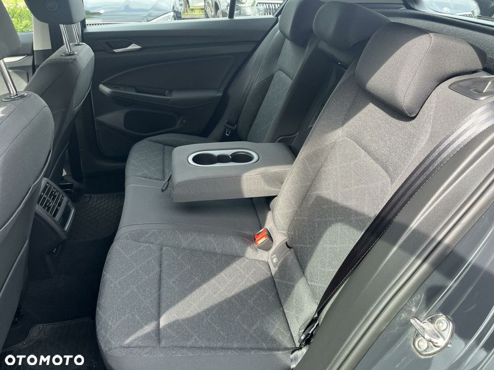 Volkswagen Golf - 16