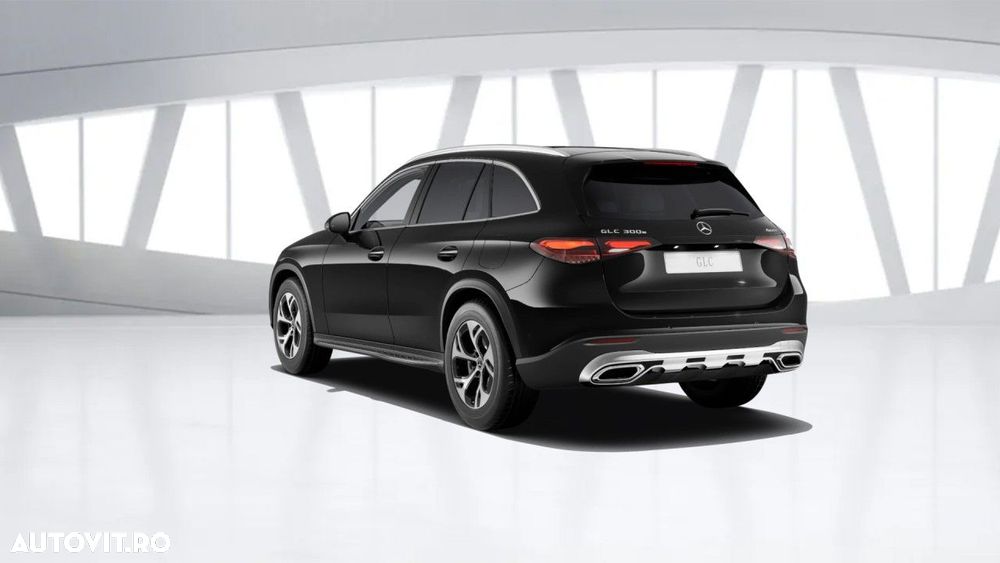 Mercedes-Benz GLC 300 e 4MATIC - 4