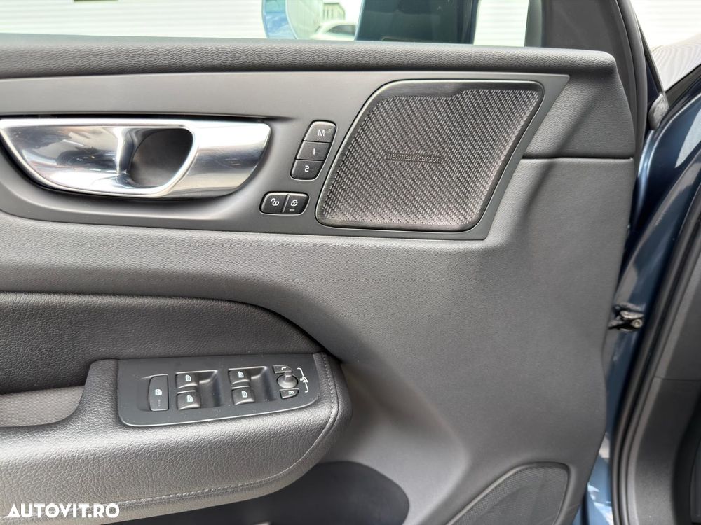 Volvo XC 60 B5 MHEV AT8 AWD Inscription - 10