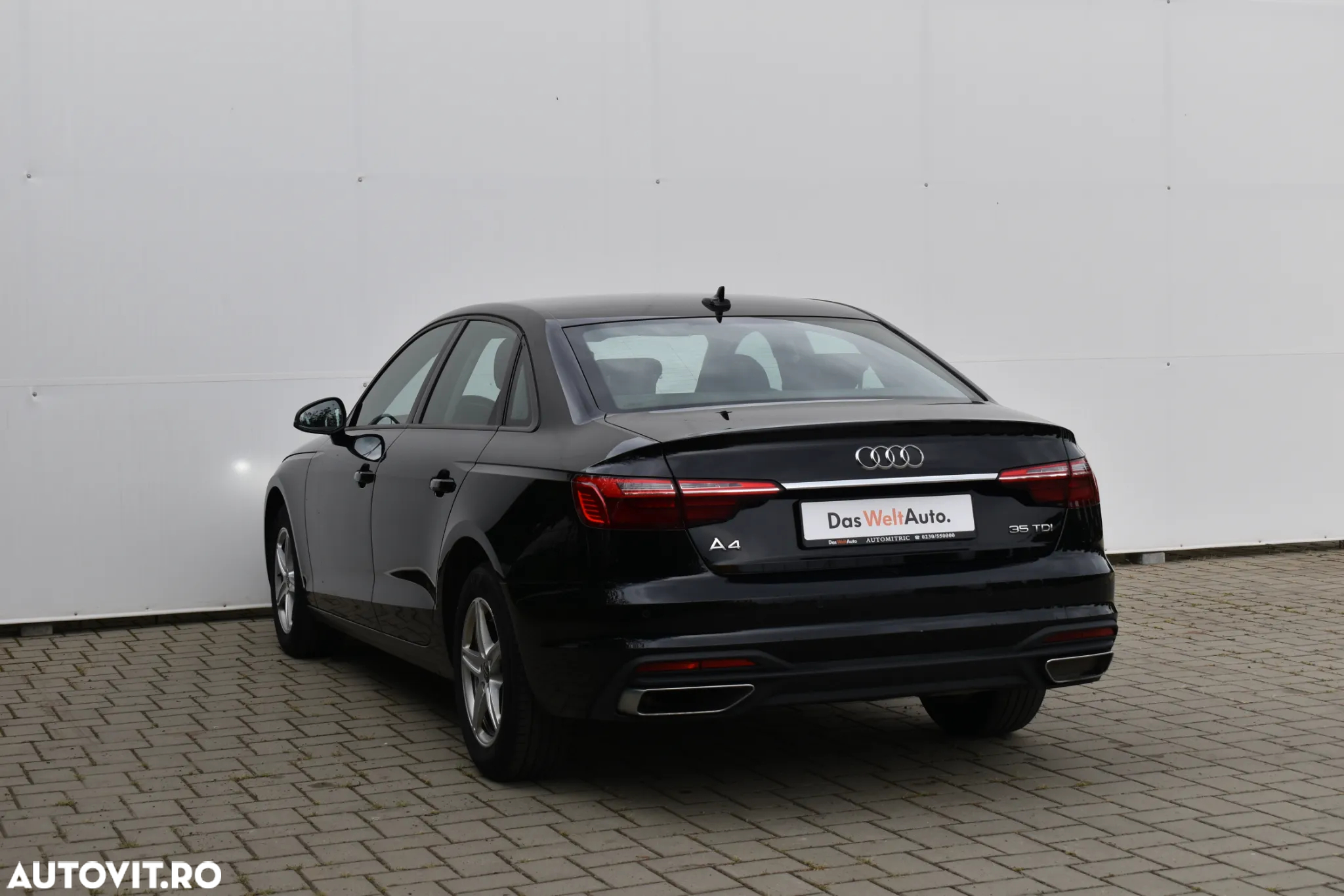 Audi A4 35 TDI S tronic MHEV Basic - 8