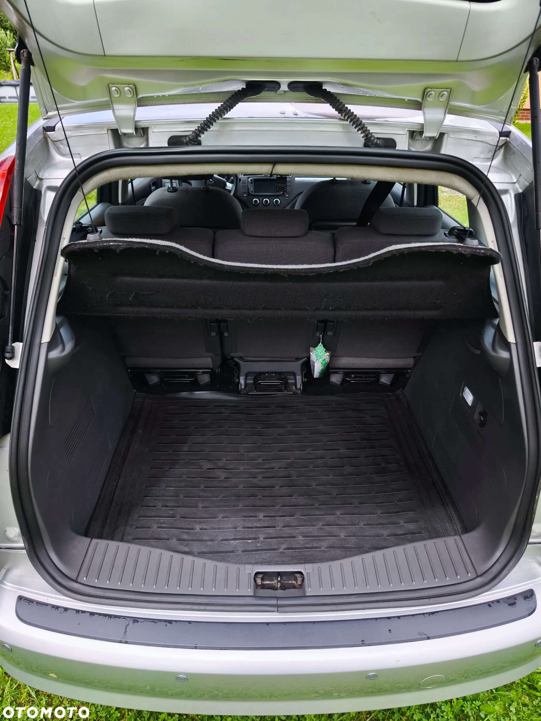 Ford C-MAX 1.6 Ambiente - 17