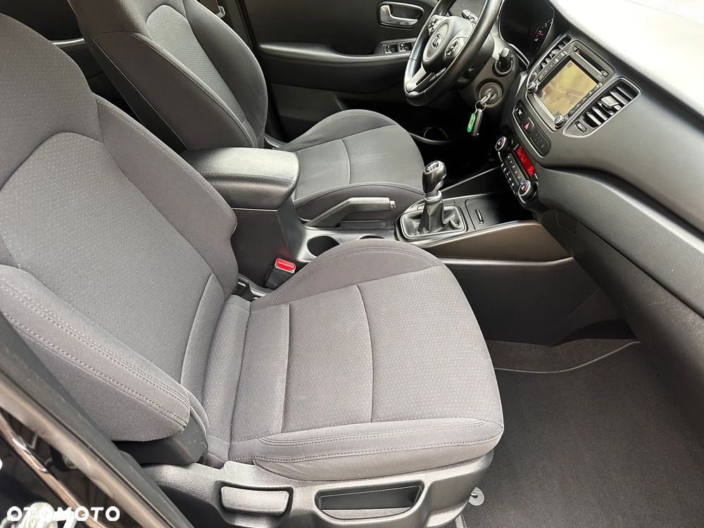 Kia Carens 1.6 GDI Business Line 7os EU6 - 33