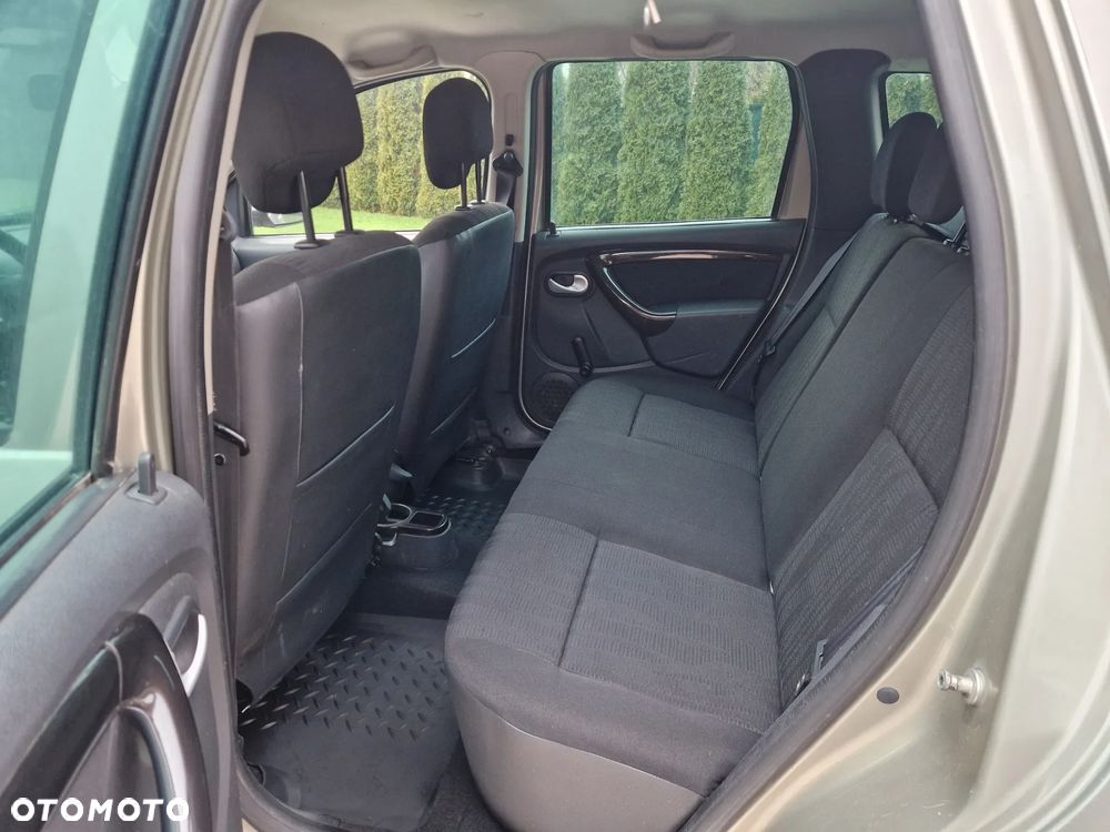 Dacia Duster 1.6 16V 4x2 Laureate - 39