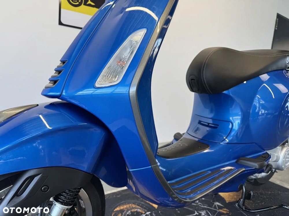 Piaggio Vespa - 18