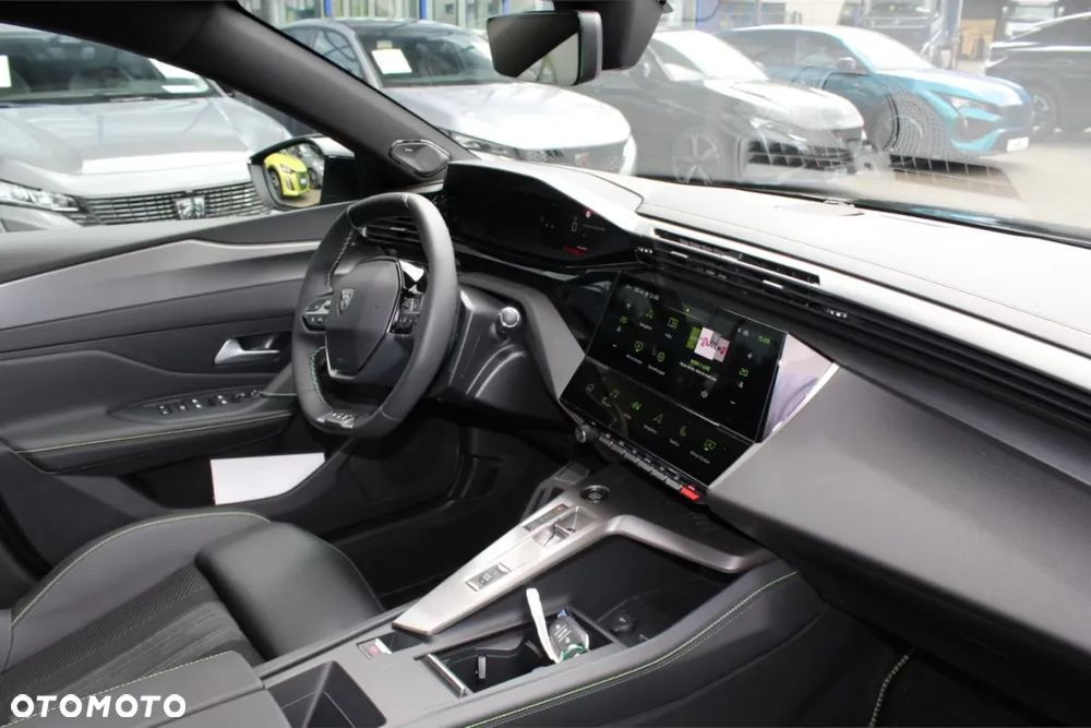 Peugeot 408 1.2 PureTech mHEV GT Exclusive S&S e-DSC6 - 18